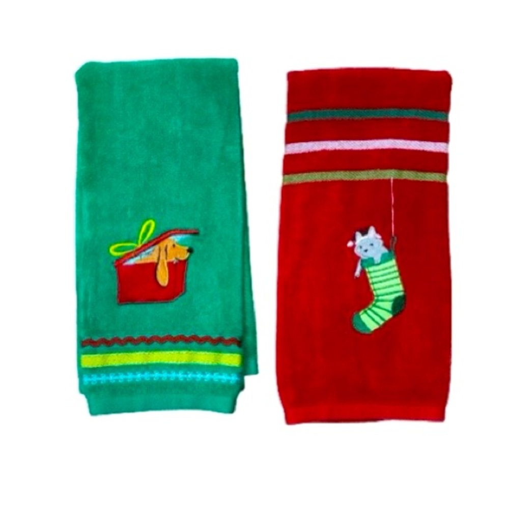 Home | Bundle of 2 Christmas Red & Green St. Nicholas Square Hand Towels